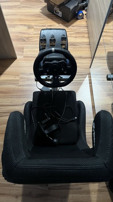 Simrig kierownica i fotel playseat evolution
