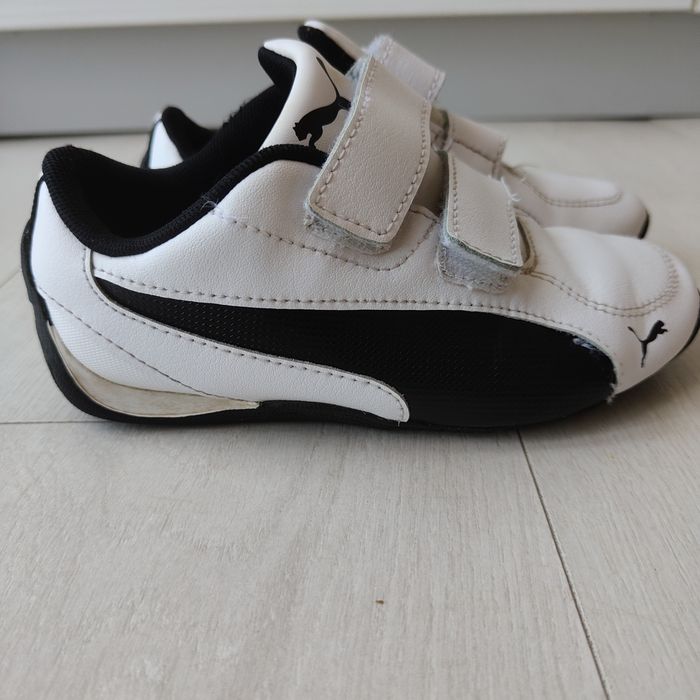 Buty, adidasy, kiedy 28 r