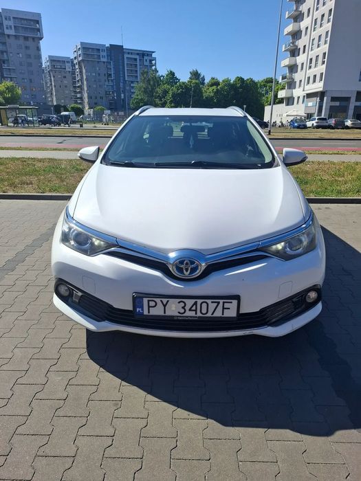 Toyota Auris Hybrid+LPG