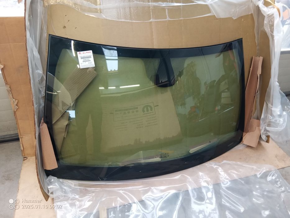 Dodge RAM  IV szyba przednia czołowa czujnik 14 do 23 mopar nowa