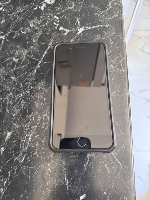 Продам Iphone 8 plus 64gb