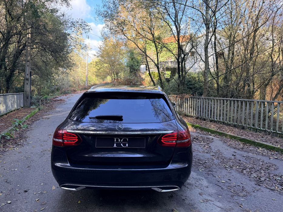 Mercedes C300de Híbrido/Diesel 117mil kms/IVA DEDUTIVEL