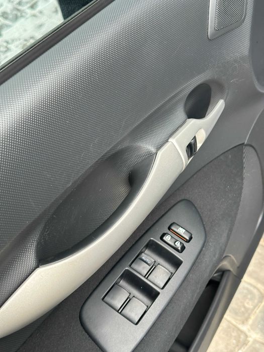 Продам Toyota Auris 2008 рік можлива розстрочка,кредит,обмін!