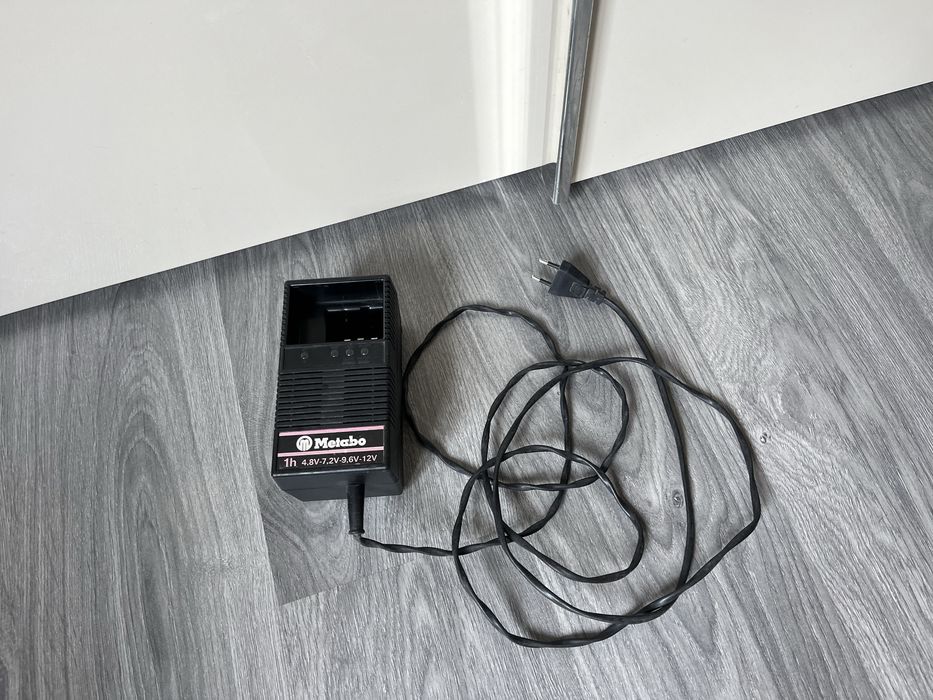 Зарядний пристрій Metabo 4.8-12v