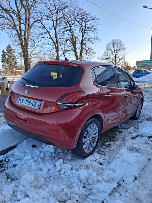 Peugeot 208 1.2 benzyna