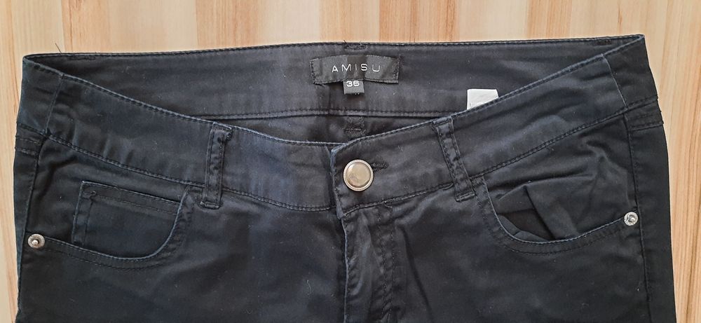 Spodnie czarne Amisu