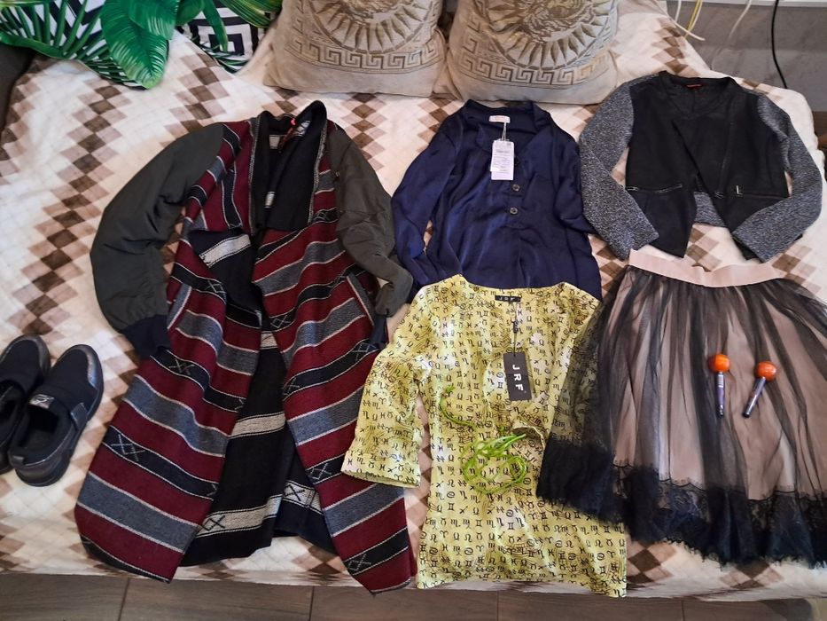 Все по 100-200 грн за річ або взуття жіночий одяг р.xs-s-m