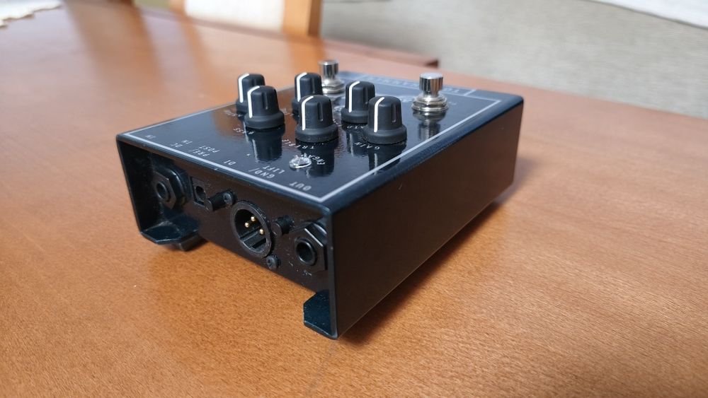 Pré amp Aguilar Tone Hammer