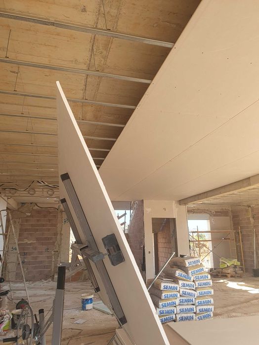 Trabalhamos com respeito pelo cliente, peça o seu orçamento.