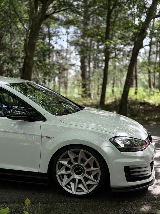 VW Golf GTI Performance BlueMotion DSG
