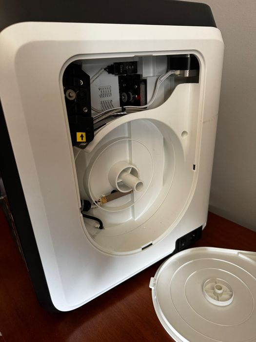 Impressora 3D Flashforge Adventurer 3 – NOVA, nunca usada64585320615171124