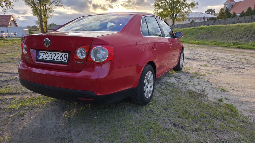 VW Jetta 2.0 FSI