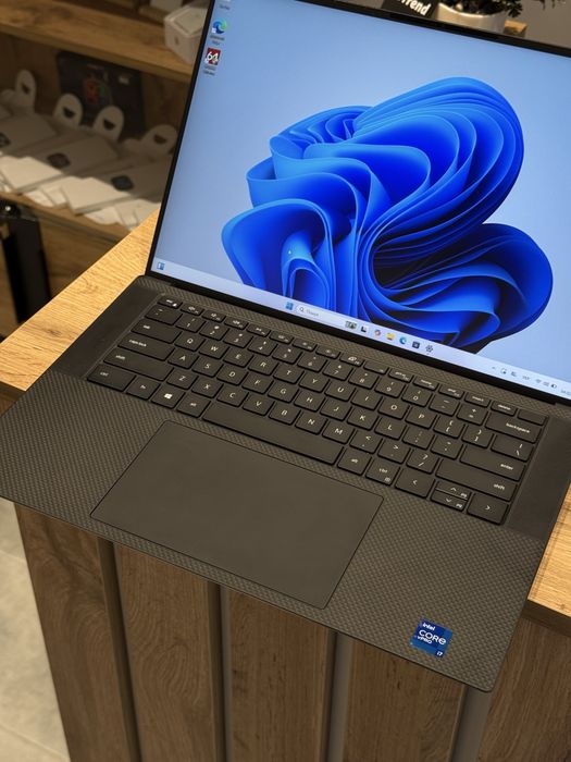 Dell Precision 5560 i7-11850H/16/256Gb/T1200