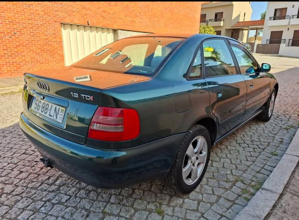 Troco Audi A4 b5 como novo