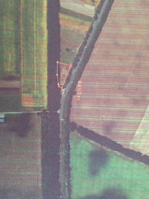 Земельна ділянка с/г призначення вздовж дороги