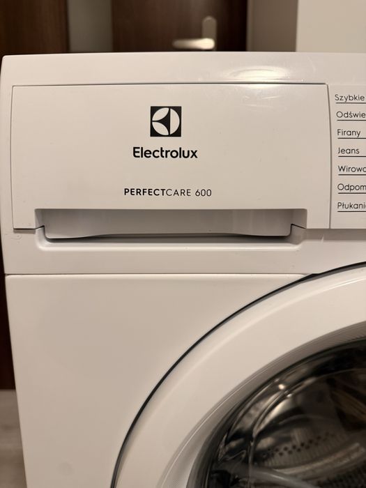 Pralka Electrolux PerfectCare 600 4 kg Super Slim