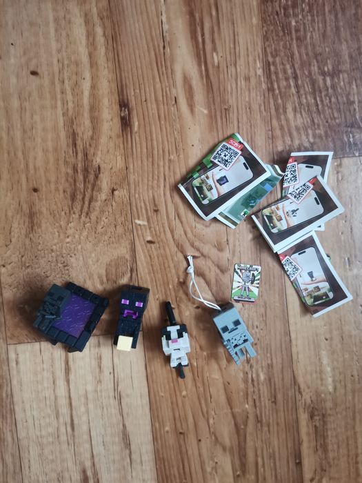 Figurki kinder minecraft