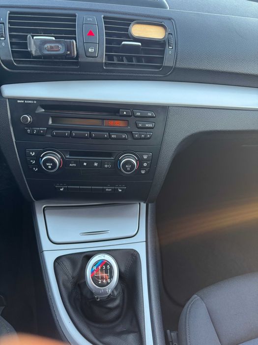 BMW 118D - 143CV - Impecável