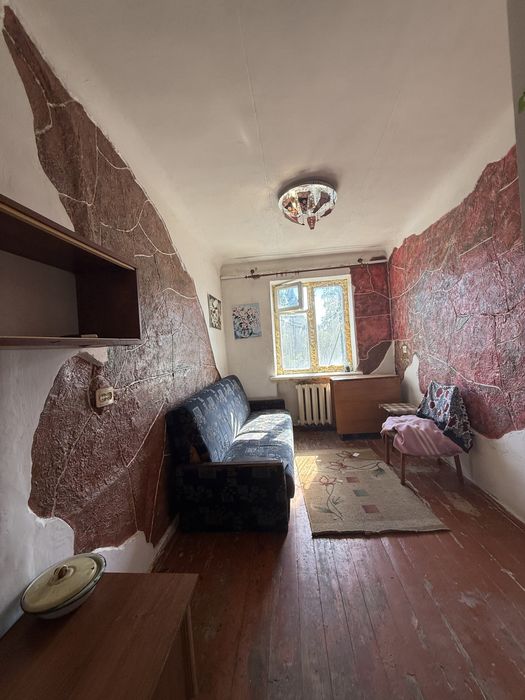 Продаж кімнати в малосімейці, 9м2, Центр, бульвар Українського відродження