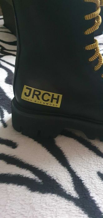 Męskie czarne skórzane glany z kolorowymi sznurówkami - Richmond