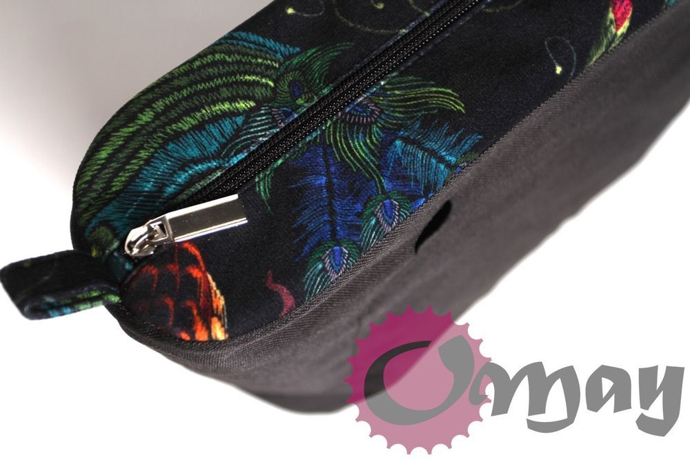 Czarny organizer do OBAG MINI Welur Velvet Pawie Oczko 2kieszenie OMAY