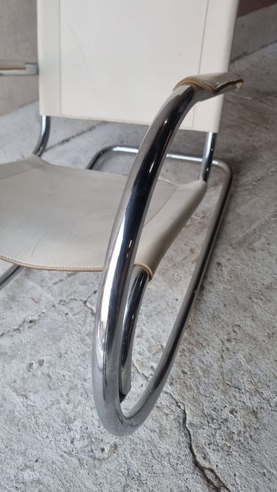 Włoski Fotel bujany Fasem Bauhaus