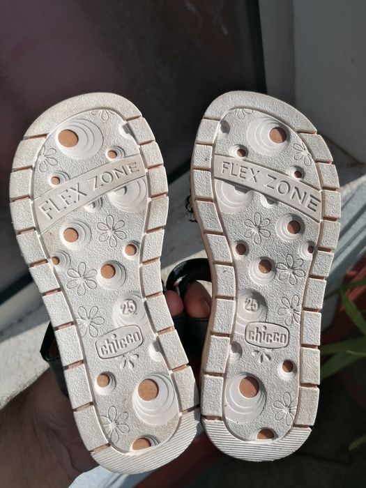 Sandálias de menina Chicco