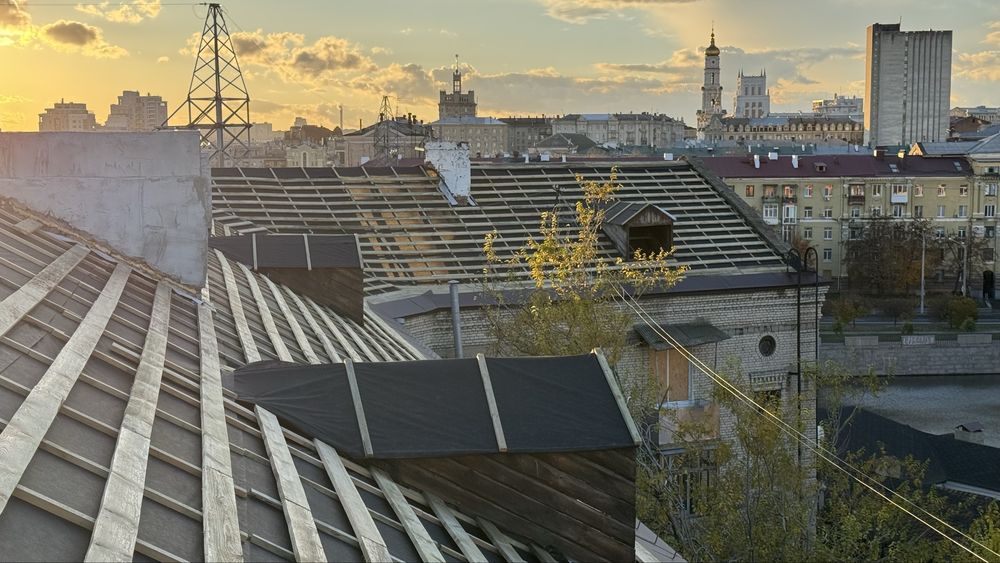 Покрівельні роботи, заброньовані працівники, працюємо з еВідновленням