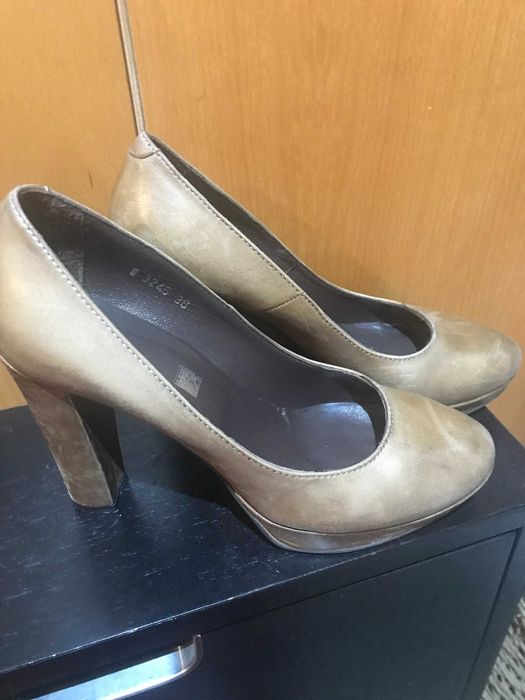 Selling multi-brand shoes/boots, size 38/39 (PROF; Desigual, etc.)64564051897475121