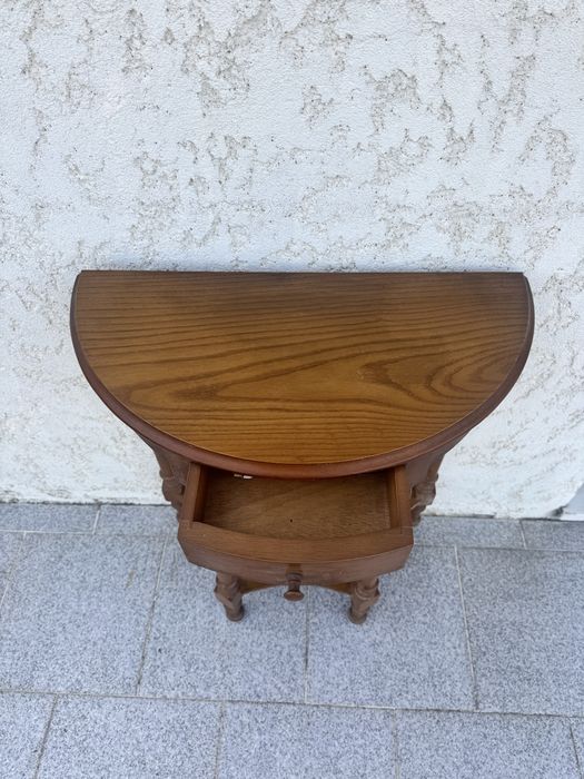 Mesa de Madeira Vintage! Ideal para dar um toque rústico a um novo espaço