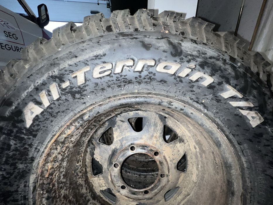 2 Pneus BF Goodrich All Terrain T/A K02 235/85 R16 120/116S