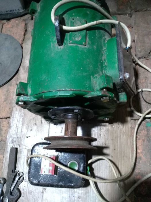 Продам двигун шахтар