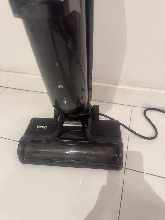 Odkurzacz Wet&Dry BEKO VCW70340W