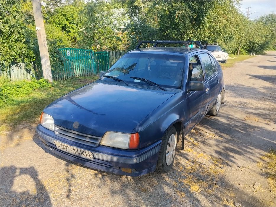 Продам OPEL KADETT 1.3 бензин