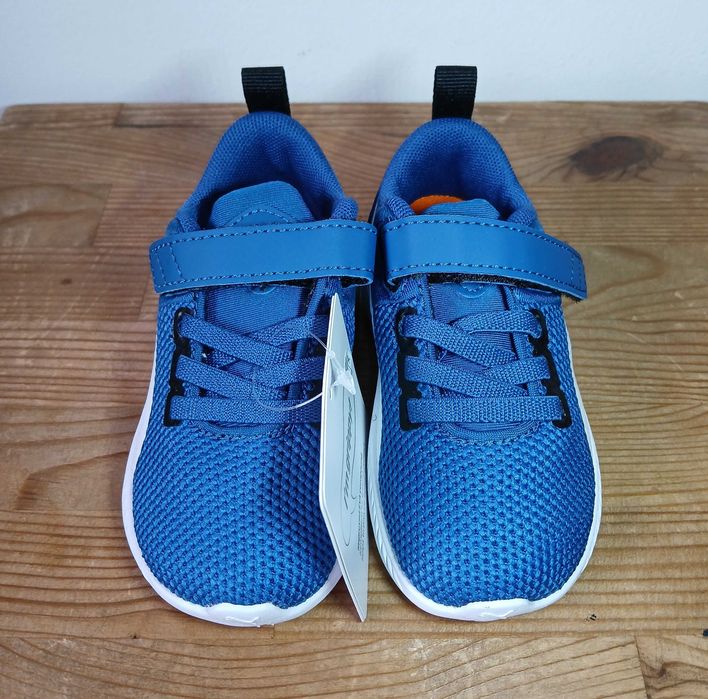 PUMA Flyer Runner V