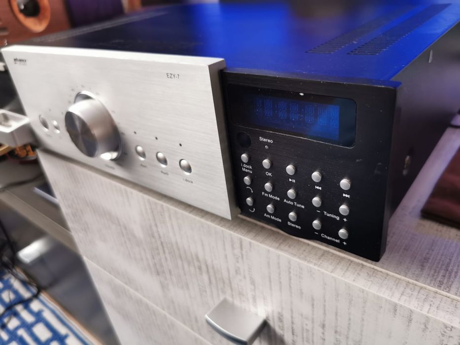 Advance Acoustic EZY-7  Amplituner stereo