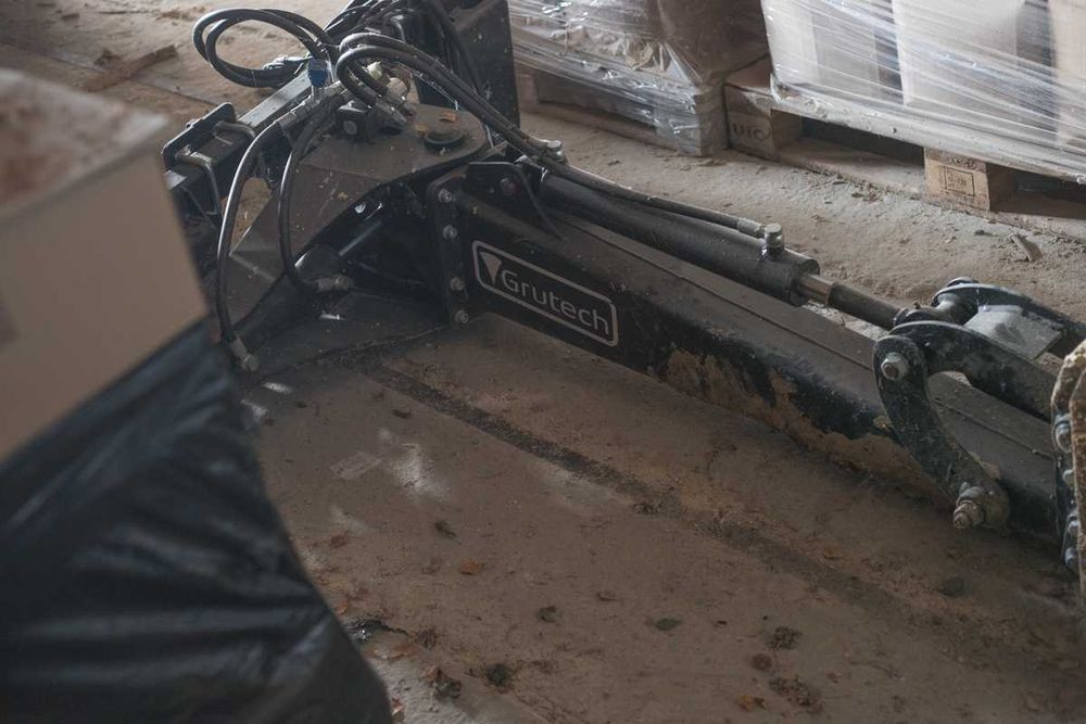 Mini ładowarka MultiOne 5.3K + łyżka + ramię kopiące cena brutto