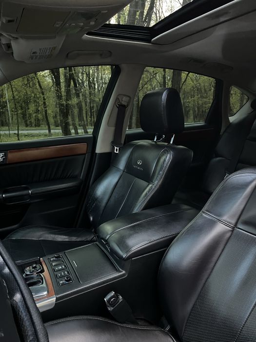Infiniti m35x , 2007рік