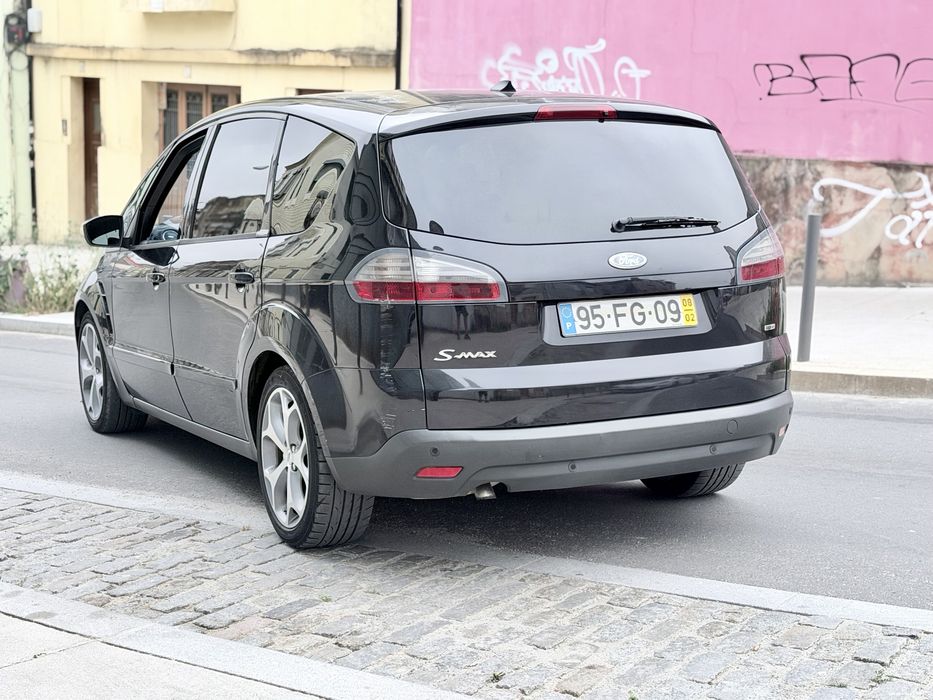 Ford S-Max 1.8 TDCi 125 cv | 2008 | Bem Estimada | Revisão Feita