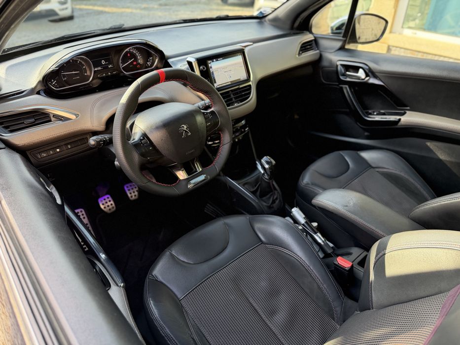 Peugeot 208 1.6 E-HDI 120cv XY