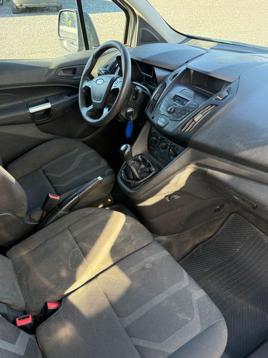 Ford Transit Connect 2013 rok 1.6 d 95 KM. Hak , klima