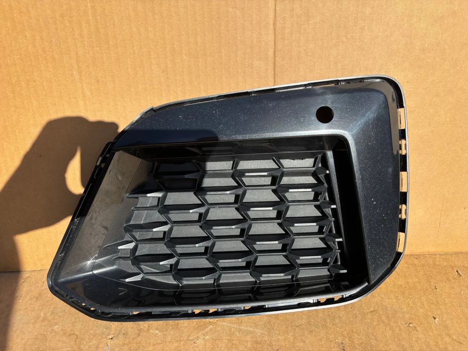 Oryginalna Kratka Zderzaka Przedniego BMW 5 G30 G31 LCI LIFT M Pakiet Kompletna Przednia Lewa 8098665 8098669 8098667 Przód Lewy Pod Czujnik Parkowania PDC Listwa Zaślepka