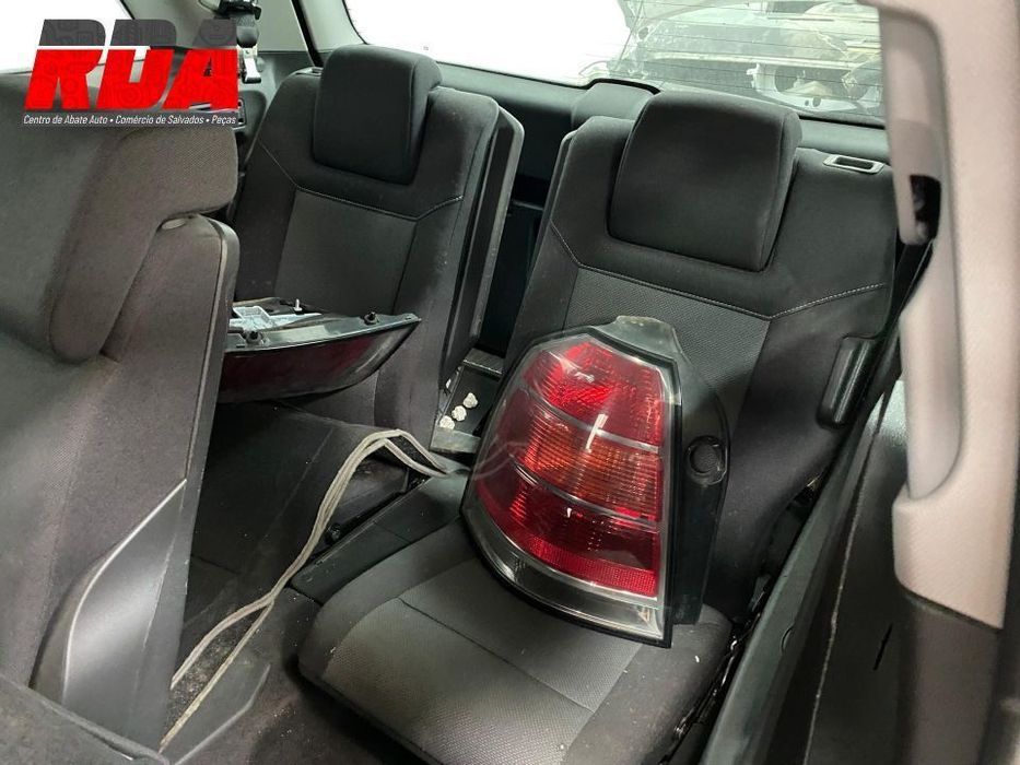 Opel Zafira 2.2 ano 2008 Para Peças