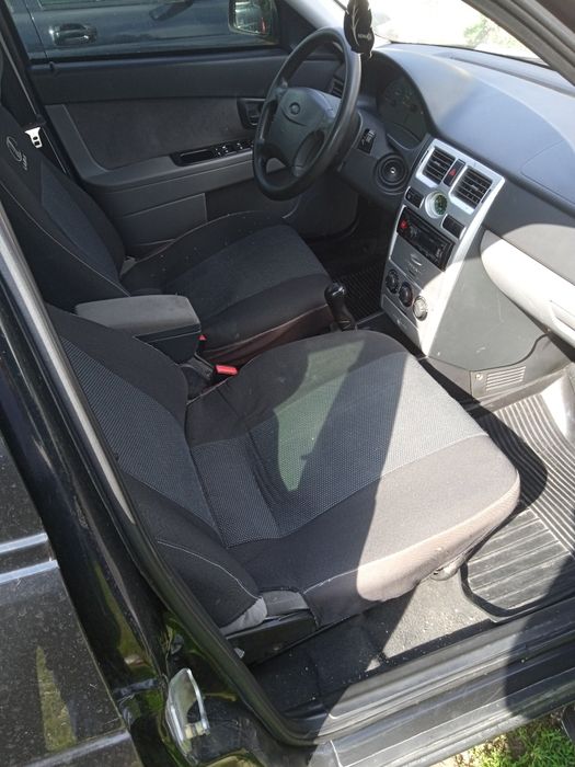 Продам гарну машину