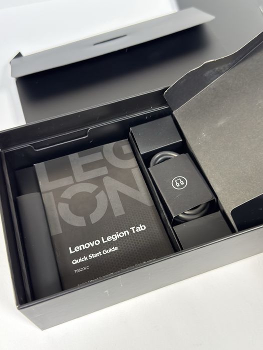 Планшет Lenovo Legion Tab