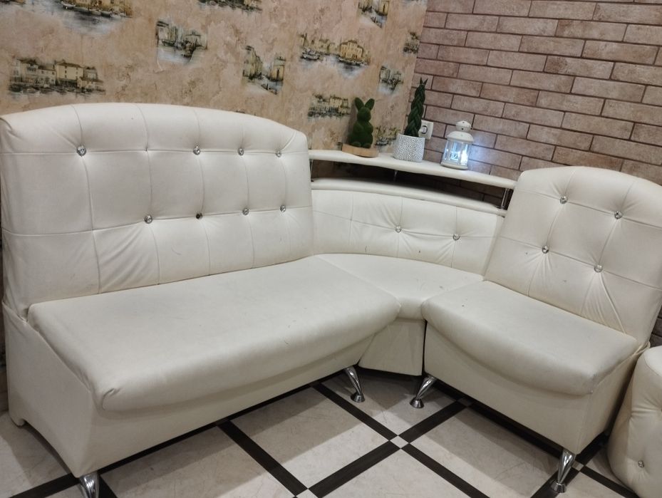 Кухонний уголок, диванчик на кухню