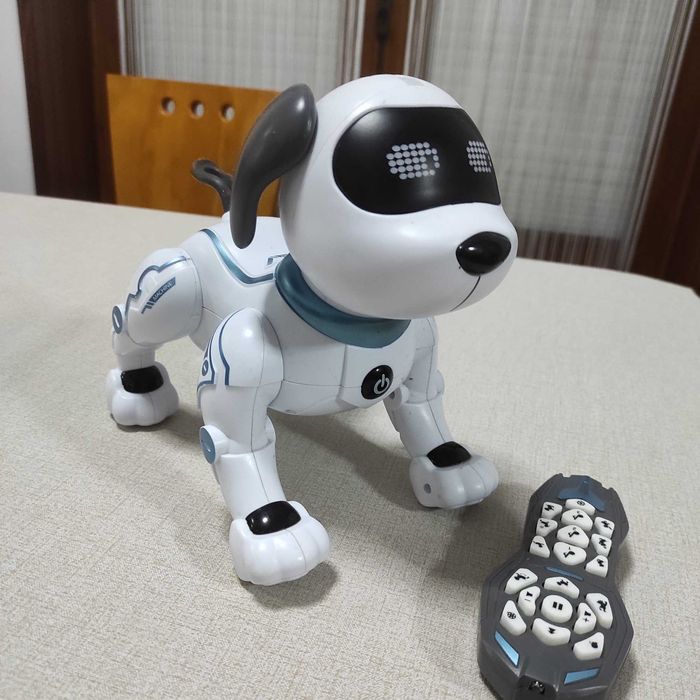 Cão robot inteligente