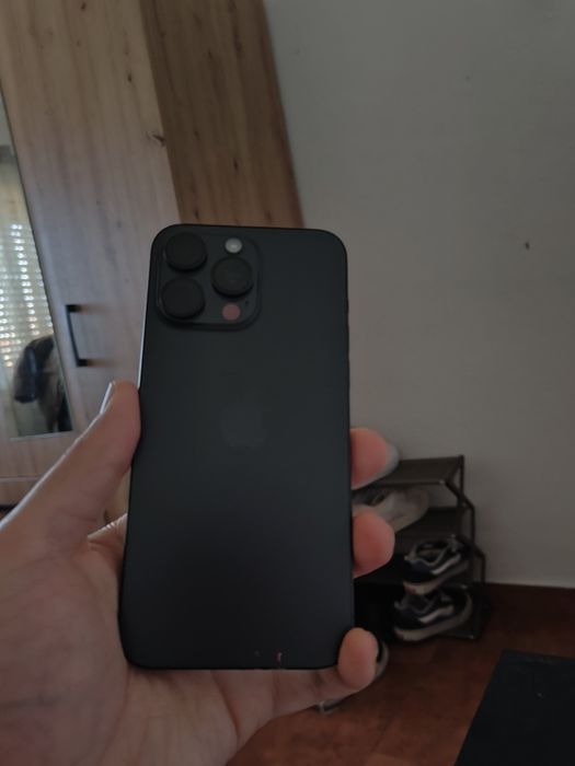 iPhone 15 Pro Max — 512GB