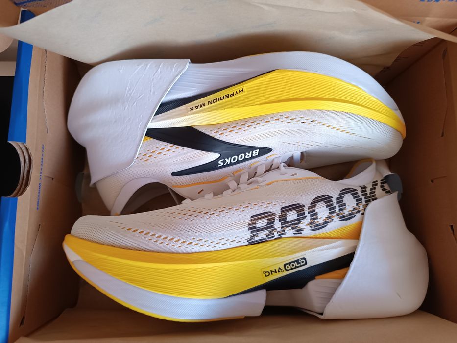 Brooks Hyperion Max 4 roz. 42