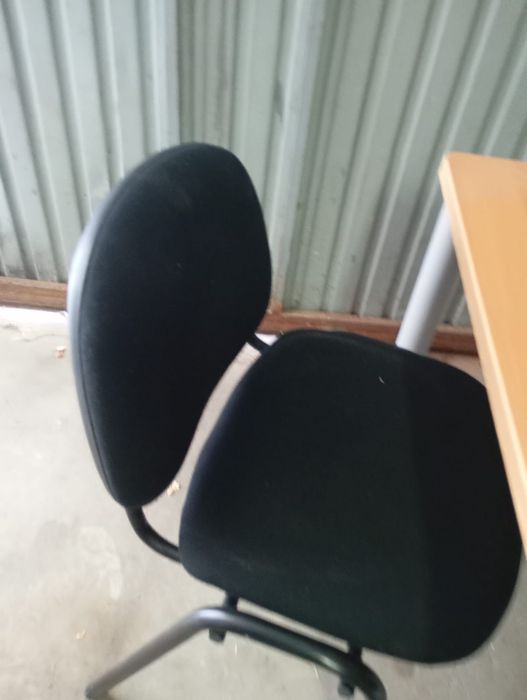 Secretaria escritório com 3 cadeiras